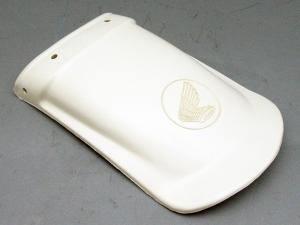 CB750 P FENDER COMP, REAR MAT GUARD(NOS) CB750 P FENDER COMP, REAR MAT GUARD(NOS)