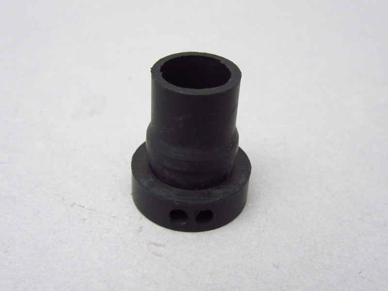 CB750 K0 RUBBER, METER SOCKET / 8714.10 - Click Image to Close