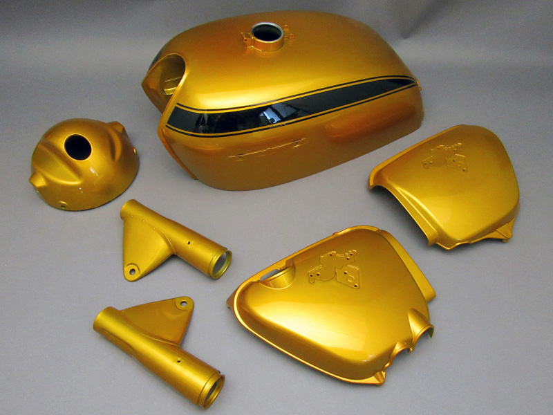 CB750 K1 PAINTED BODY SET (CANDY GOLD) / 8714.10 - Click Image to Close