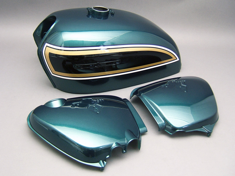 CB750 K4 TANK & SIDE COVERS SET (FREEDOM GREEN METALLIC) / 8714.10 - Click Image to Close