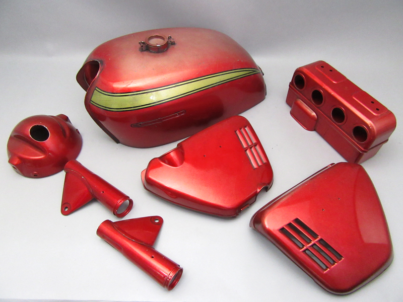 CB750 K0 PAINTED BODY SET (CANDY RUBY RED) AGING PAINT / 8714.10 - Click Image to Close