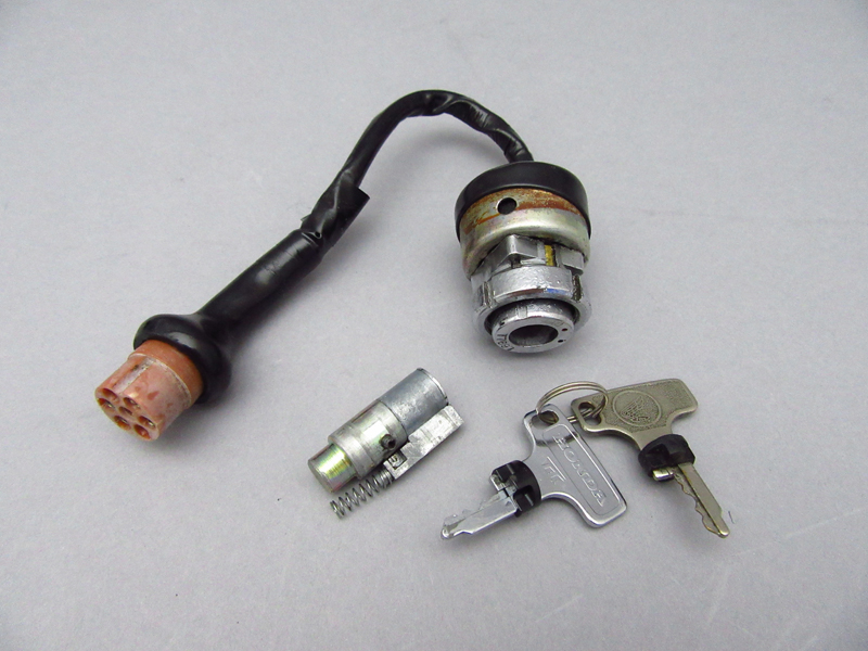 CB750 K0 SWITCH KIT, MAIN (USED) / 8714.10 - Click Image to Close