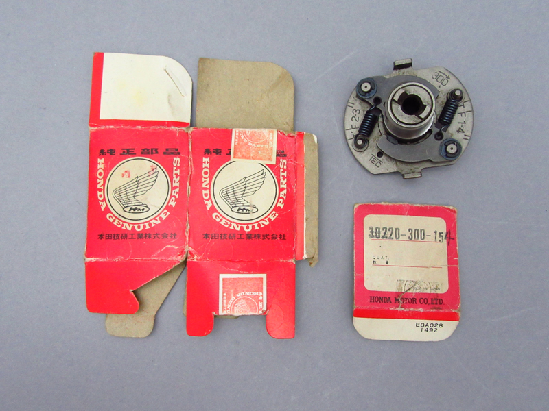 CB750K ADVANCER ASSY., SPARK(TOYO)(NOS) / 8714.10 - Click Image to Close