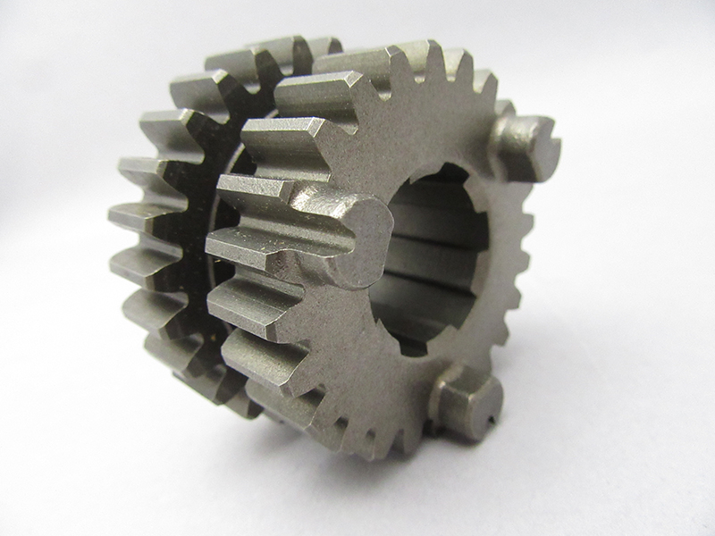 CB400F GEAR, MAINSHAFT THIRD FORTH (24T 27T) (NOS) / 8714.10 - Click Image to Close