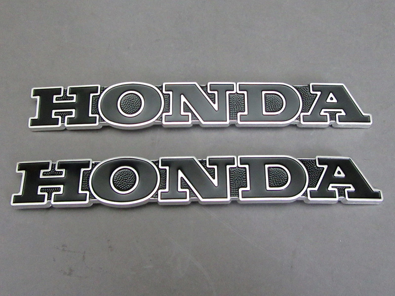 CB750 K0 EMBLEM SET, FUEL TANK / 8714.10 - Click Image to Close