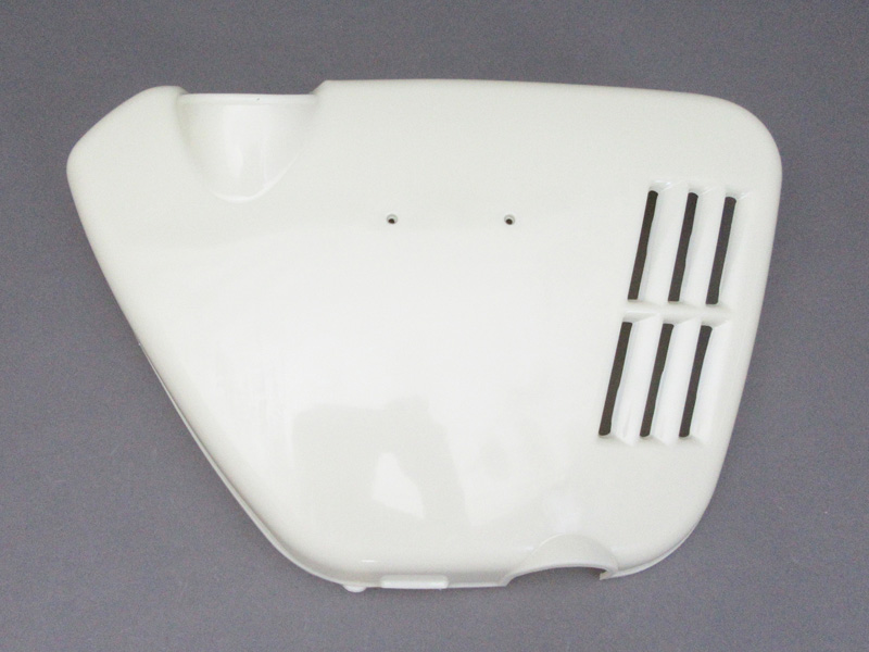 CB750 K0 COVER RIGHT, SIDE (UNPAINTED) / 8714.10 - Click Image to Close