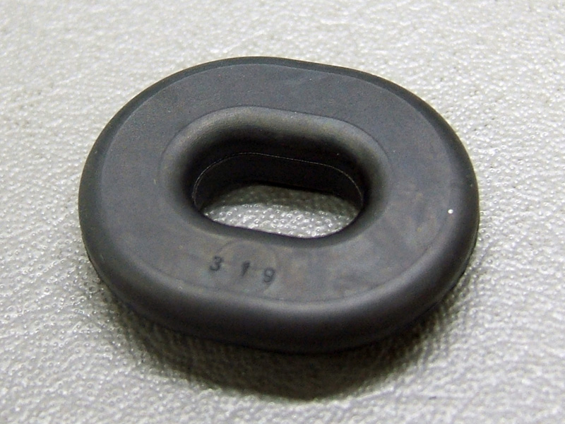 CB750K GROMMET, AIR CLEANER CASE (Genuin Parts) / 8714.10 - Click Image to Close