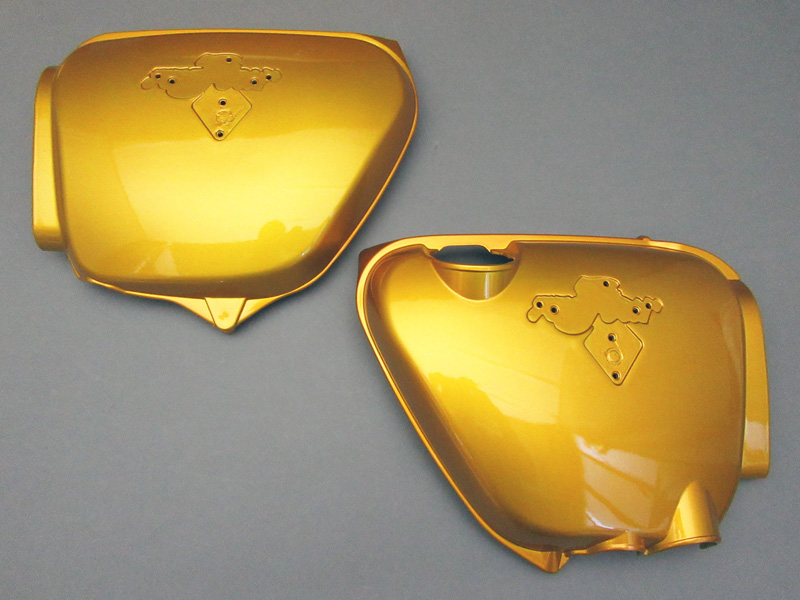 CB750 K1 COVER SET, SIDE (CANDY GOLD) / 8714.10 - Click Image to Close