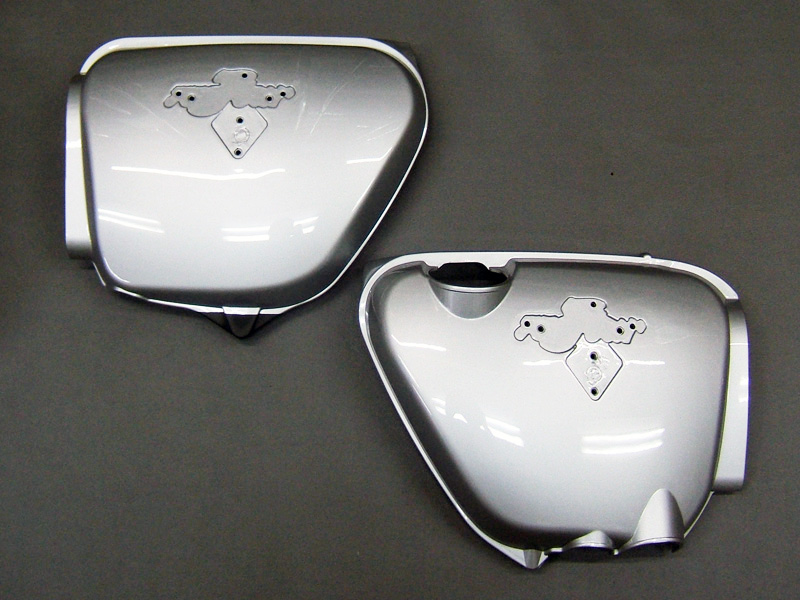 CB750 K2 COVER SET, SIDE (CUSTOM SILVER) / 8714.10 - Click Image to Close