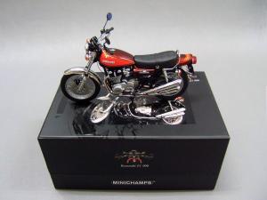 1:12 SCALE KAWASAKI Z1 900 1973 (Candy/brown)