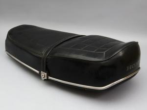 CB750 K0 SEAT ASSY (GENUINE HONDA) CB750 K0 SEAT ASSY (GENUINE HONDA)