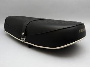 CB750 K4-K6 DOUBLE SEAT COMP. (USED) CB750 K4-K6 DOUBLE SEAT COMP. (USED)