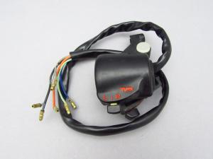CB750K2 CB350F 国内ウインカーホーンスイッチASSY(当時物新品) CB750K2 CB350F 国内ウインカーホーンスイッチASSY(当時物新品)