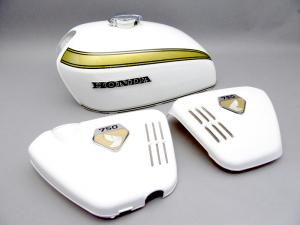 CB750K タンク&サイドカバーセット (白タンク/ゴールドライン) CB750K タンク&サイドカバーセット (白タンク/ゴールドライン)
