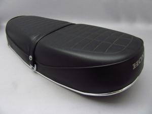 CB750 K4-K6 DOUBLE SEAT (NOS) CB750 K4-K6 DOUBLE SEAT (NOS)