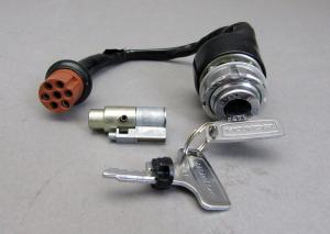 CB750 K0 SWITCH KIT, MAIN (NOS) CB750 K0 SWITCH KIT, MAIN (NOS)