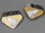 CB750 K0 EMBLEM SET, SIDE COVER (SUNNY GOLD) / 8714.10