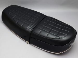 CB750 K1 SEAT ASSY (RED SPONGE) STANDARD / 8714.10 CB750 K1 SEAT ASSY (RED SPONGE) STANDARD / 8714.10